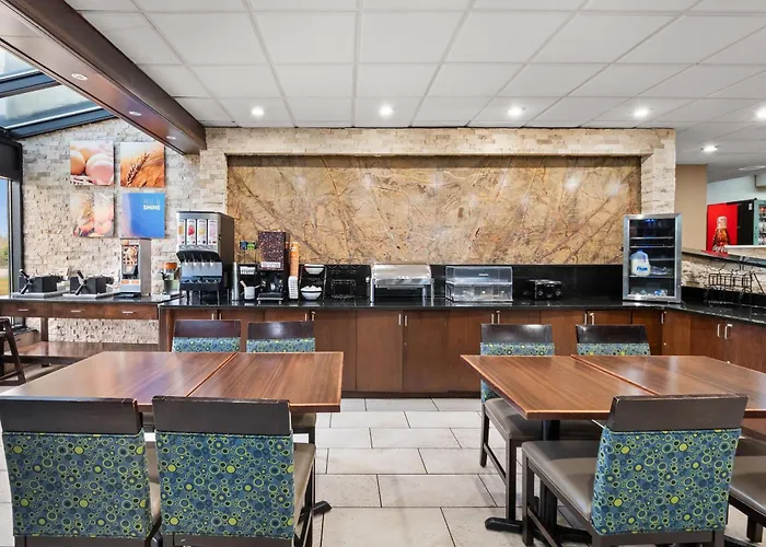 Comfort Inn Metro Airport
