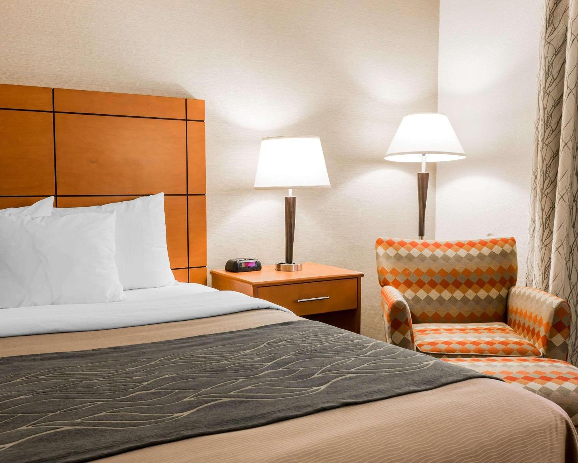 Comfort Metro Airport 3* Romulus