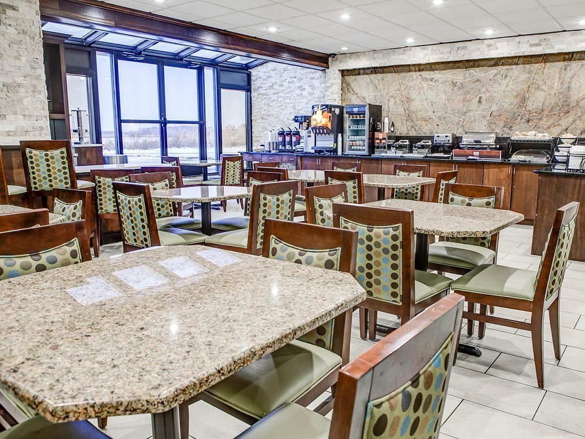 Comfort Metro Airport Inn