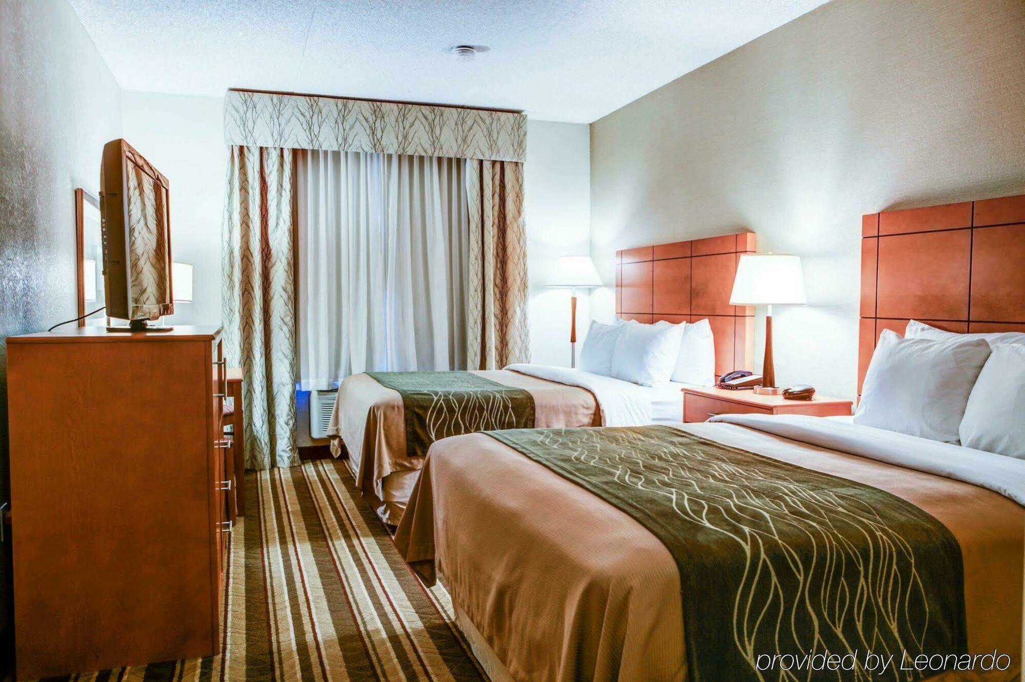 Comfort Metro Airport Inn 3*